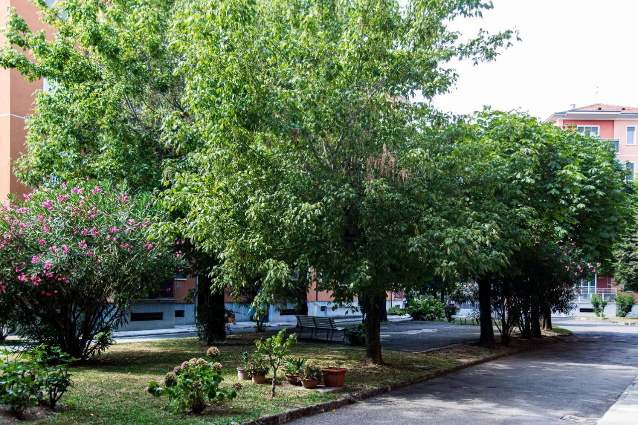 Lorenteggio 209 Milan Bagian luar foto